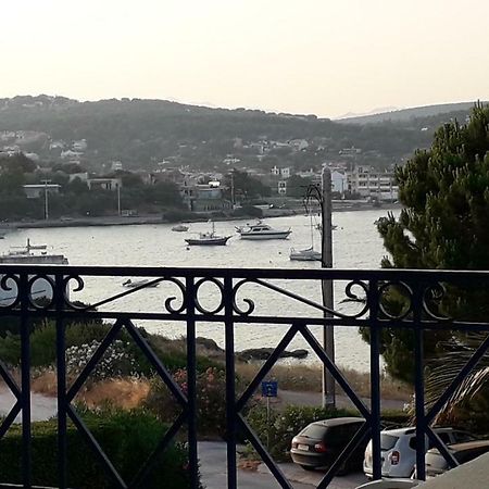 The Swan And The Gull, Porto Rafti Yacht Harbor Apartment Exteriér fotografie