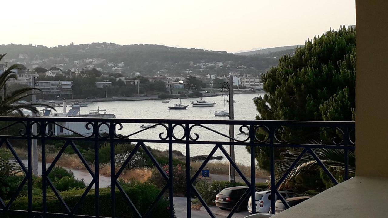 The Swan And The Gull, Porto Rafti Yacht Harbor Apartment Exteriér fotografie